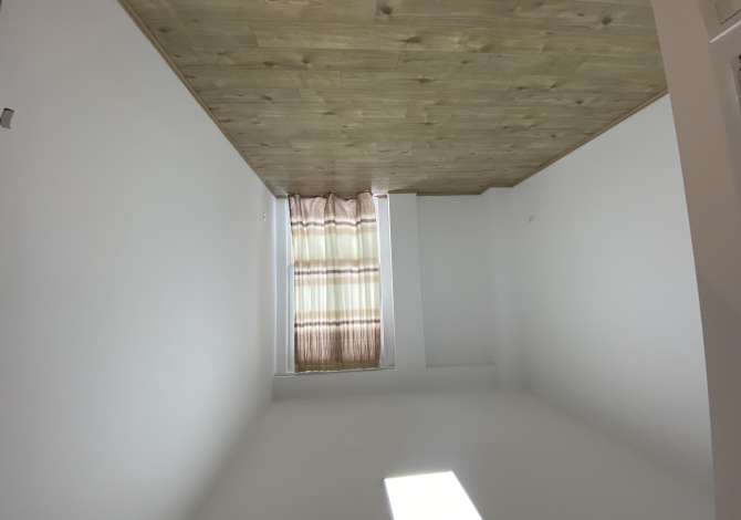 Jepet ambient 2+1 me qira prane  21 dhjetori