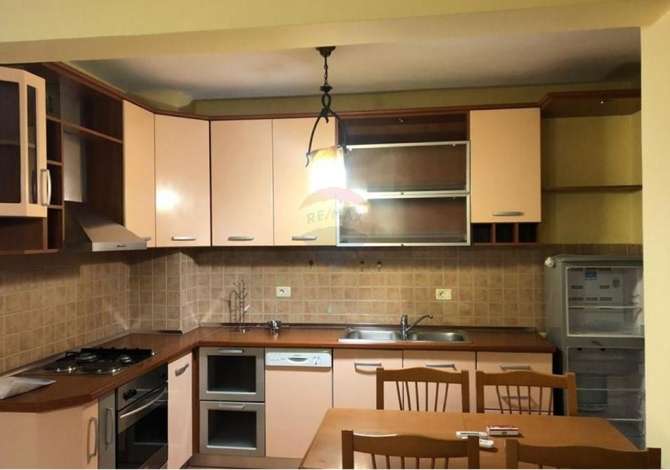 Shtepi me qera 1+1 ne Tirane - 500 Euro