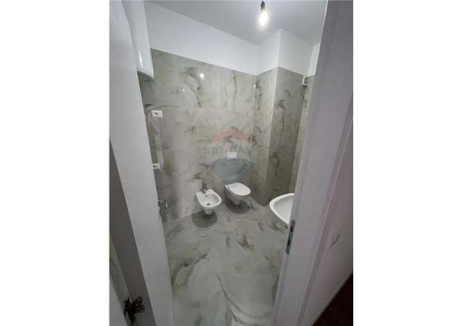 Ambient biznesi me qera 3+1 ne Tirane - 400 Euro