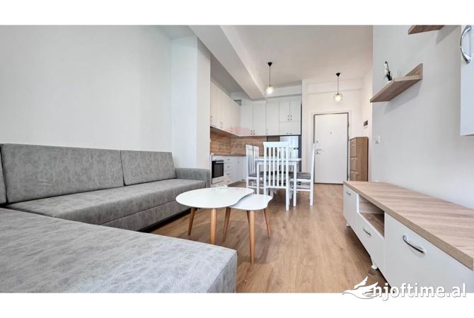 Shtepi me qera 2+1 ne Tirane - 550 Euro