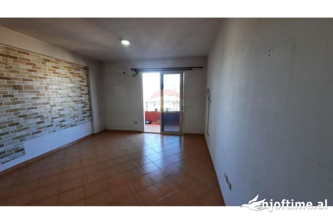Shtepi ne shitje 2+1 ne Tirane - 175,000 Euro