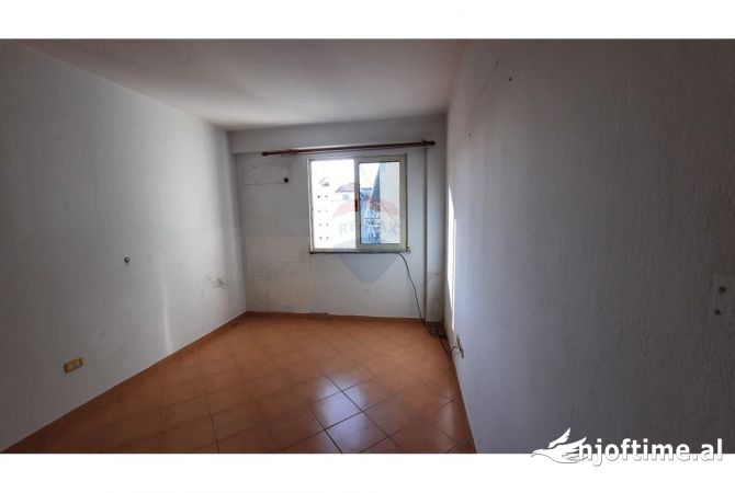 Shtepi ne shitje 2+1 ne Tirane - 175,000 Euro