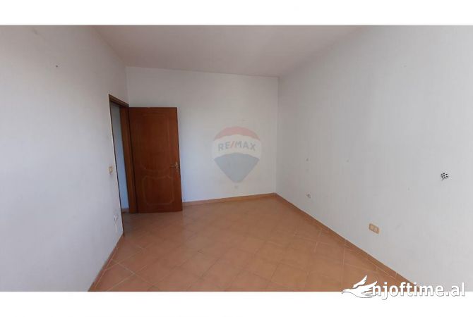 Shtepi ne shitje 2+1 ne Tirane - 175,000 Euro