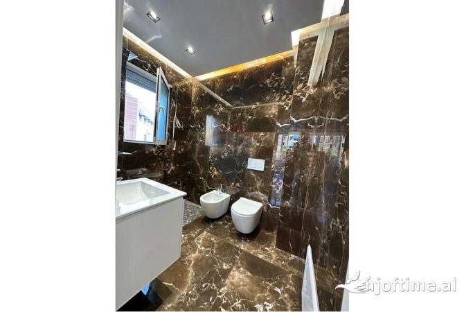 Shtepi ne shitje 2+1 ne Tirane - 210,000 Euro