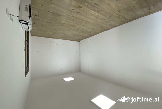 Ambient biznesi me qera 3+1 ne Tirane - 700 Euro