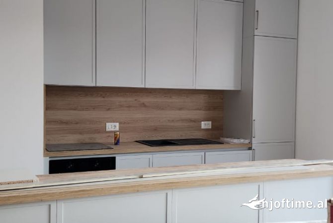 Shtepi me qera 1+1 ne Tirane - 850 Euro