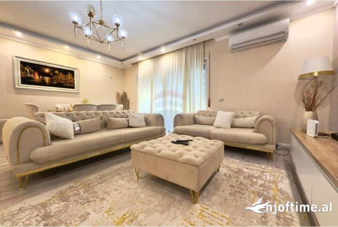 Shtepi me qera 2+1 ne Tirane - 800 Euro