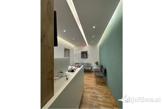 Ambient biznesi me qera 3+1 ne Tirane - 1,200 Euro