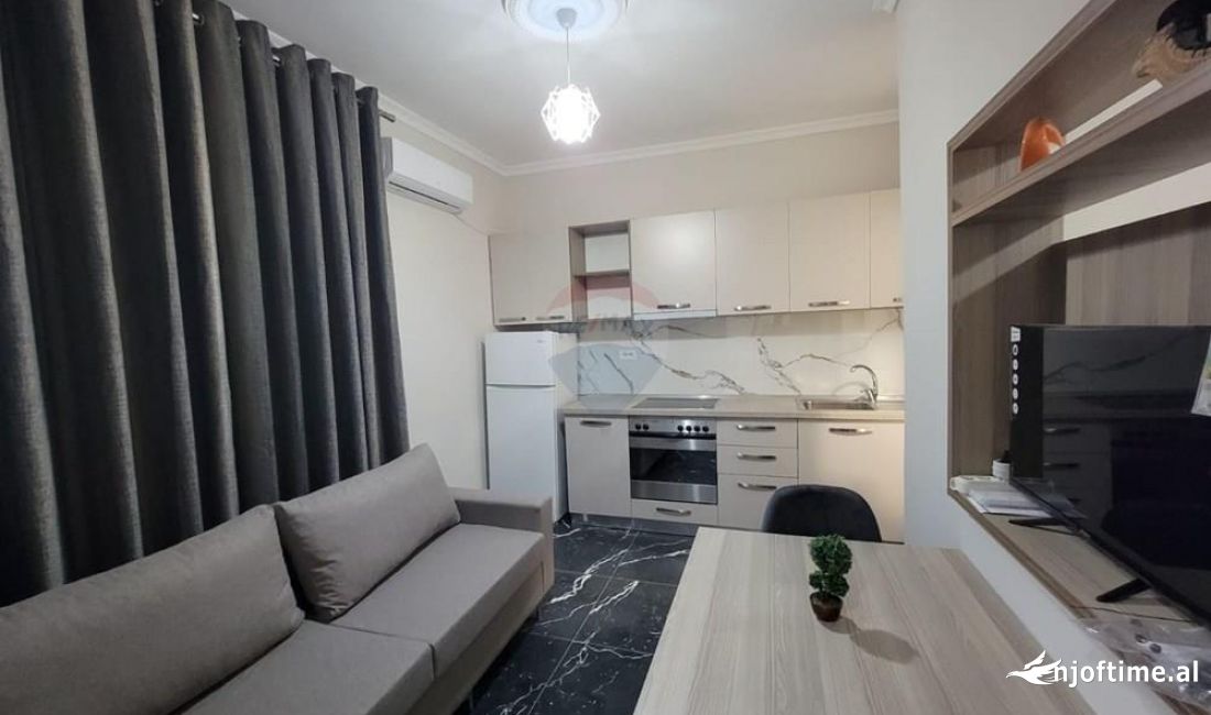 Shtepi me qera Apartament ne Tirane, Garsoniere, Mobilimi E mobiluar, Pagesa 38,000  Leke.