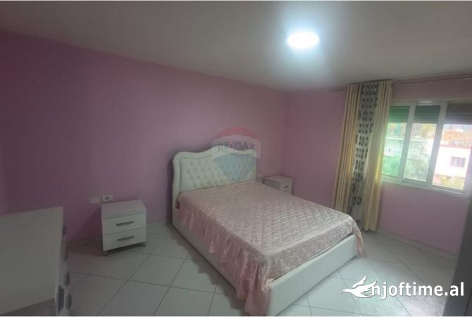 Shtepi me qera 2+1 ne Tirane - 650 Euro