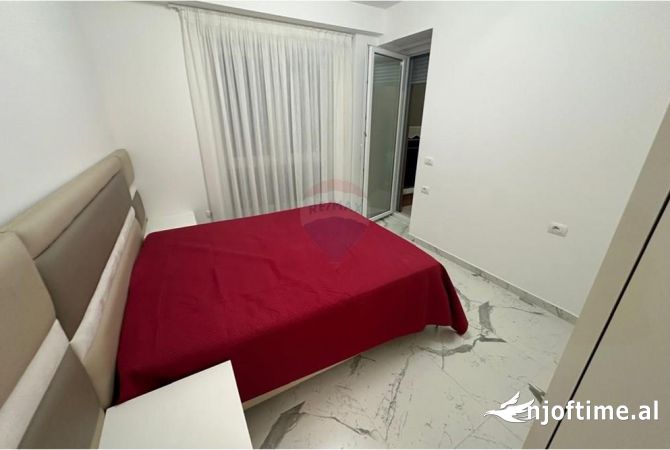Shtepi me qera Apartament ne Tirane, 2+1, Mobilimi E mobiluar, Pagesa 750  Euro.