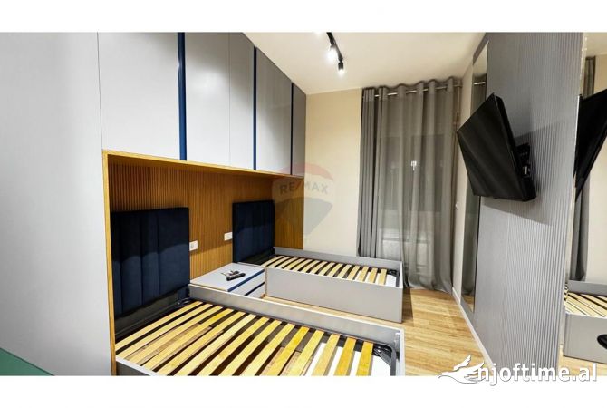 Shtepi me qera Apartament ne Tirane, 3+1, Mobilimi E mobiluar, Pagesa 1,000  Euro.