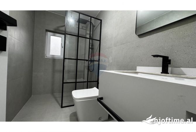 Shtepi me qera 2+1 ne Tirane - 700 Dollar