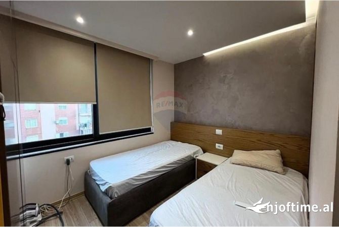 Shtepi me qera Apartament ne Tirane, 2+1, Mobilimi E mobiluar, Pagesa 1,000  Euro.