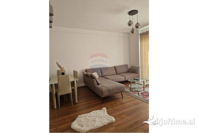 Shtepi me qera 1+1 ne Tirane - 550 Euro