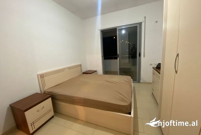 Shtepi me qera 1+1 ne Tirane - 400 Euro