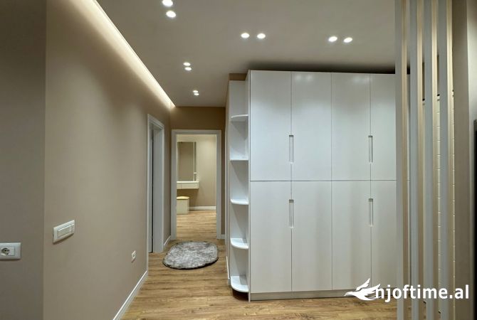 Shtepi me qera 2+1 ne Tirane - 1,200 Euro