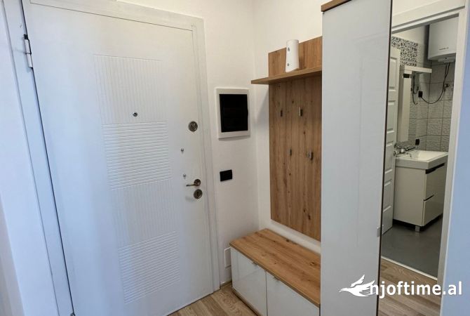 Shtepi me qera Apartament ne Tirane, 2+1, Mobilimi E mobiluar, Pagesa 750  Euro.