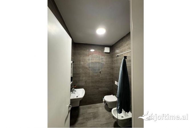 Shtepi me qera Apartament ne Tirane, 1+1, Mobilimi E mobiluar, Pagesa 700  Euro.