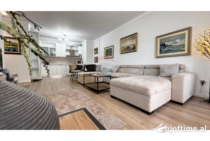 Shtepi me qera Apartament ne Tirane, 1+1, Mobilimi E mobiluar, Pagesa 700  Euro.