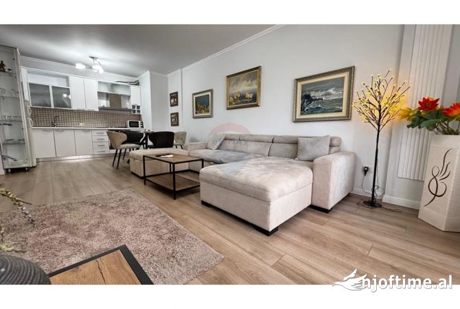 Shtepi me qera Apartament ne Tirane, 1+1, Mobilimi E mobiluar, Pagesa 700  Euro.