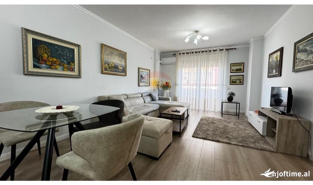 Shtepi me qera Apartament ne Tirane, 1+1, Mobilimi E mobiluar, Pagesa 700  Euro.