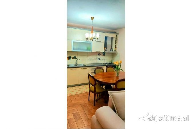 Shtepi me qera 1+1 ne Tirane - 550 Euro