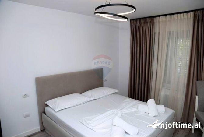 Shtepi me qera 2+1 ne Tirane - 650 Euro