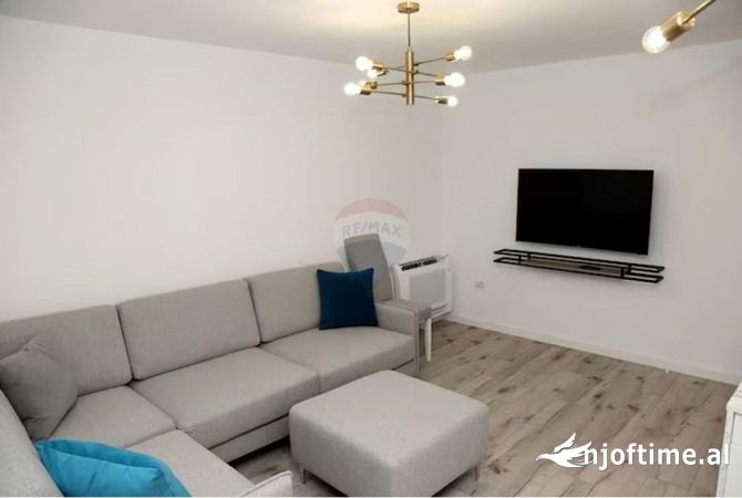 Shtepi me qera Apartament ne Tirane, 2+1, Mobilimi E mobiluar, Pagesa 650  Euro.