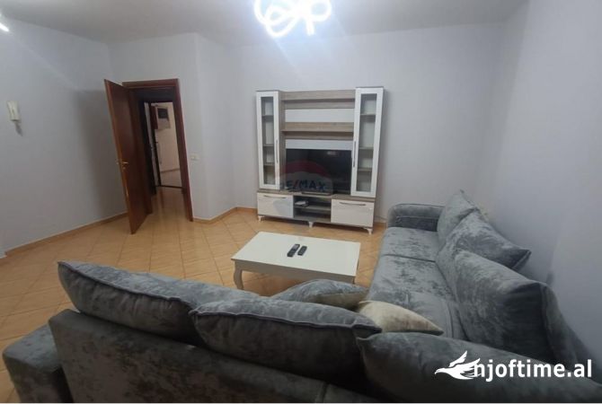 Shtepi me qera 2+1 ne Tirane - 500 Euro