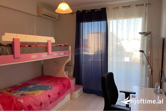 Shtepi me qera Apartament ne Tirane, 2+1, Mobilimi E mobiluar, Pagesa 650  Euro.