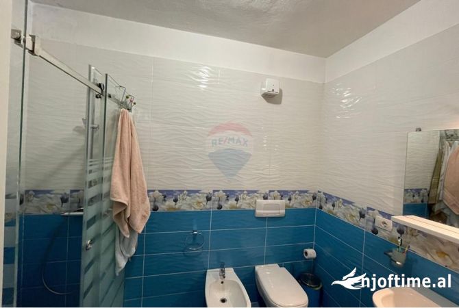 Shtepi me qera Apartament ne Tirane, 2+1, Mobilimi E mobiluar, Pagesa 650  Euro.