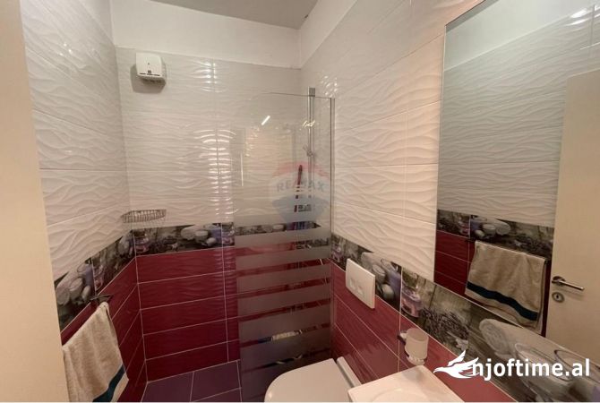 Shtepi me qera Apartament ne Tirane, 2+1, Mobilimi E mobiluar, Pagesa 650  Euro.