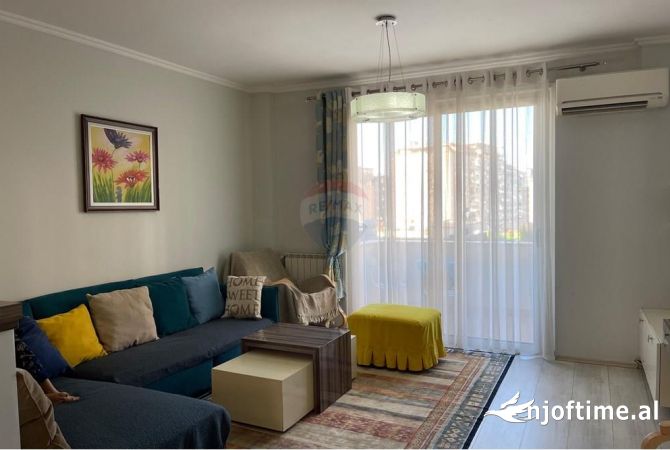 Shtepi me qera 2+1 ne Tirane - 650 Euro