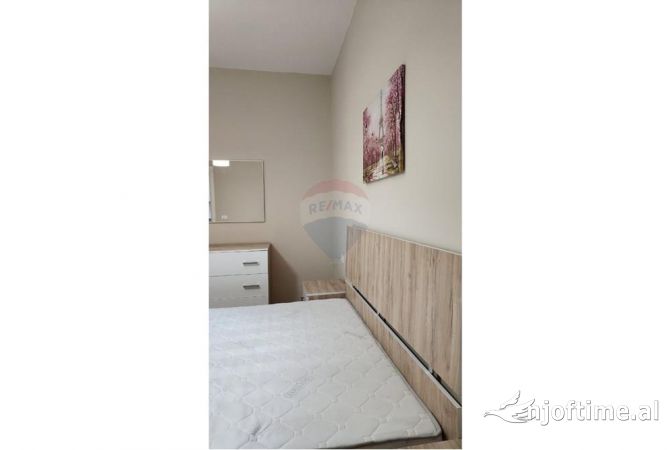 Shtepi me qera Apartament ne Tirane, 1+1, Mobilimi E mobiluar, Pagesa 650  Euro.