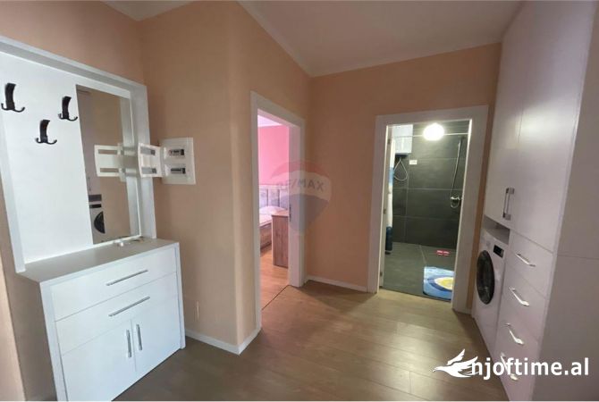 Shtepi me qera Apartament ne Tirane, 1+1, Mobilimi E mobiluar, Pagesa 650  Euro.