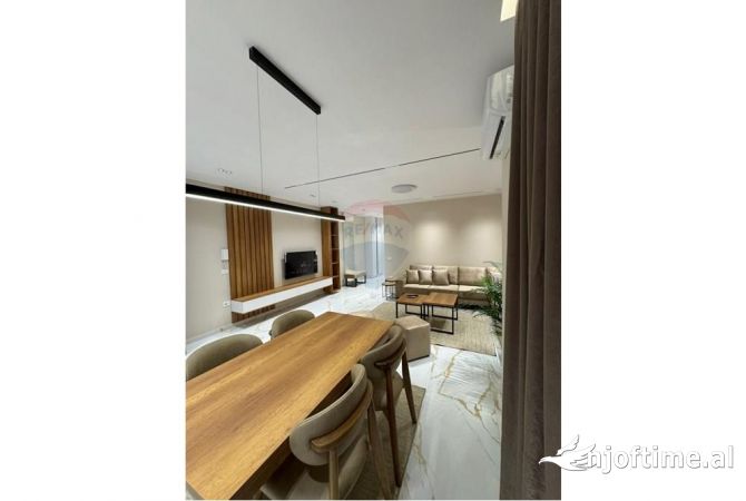 Shtepi me qera 2+1 ne Tirane - 600 Euro