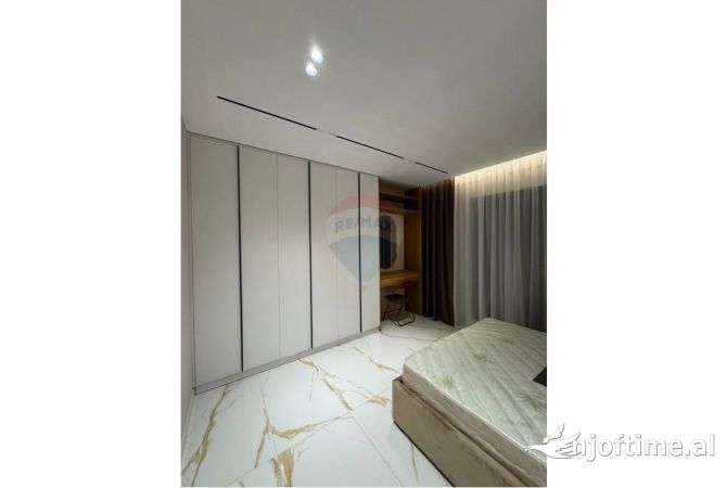Shtepi me qera 2+1 ne Tirane - 600 Euro