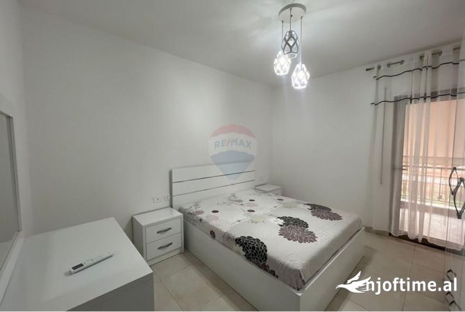 Shtepi me qera Apartament ne Tirane, 1+1, Mobilimi E mobiluar, Pagesa 650  Euro.
