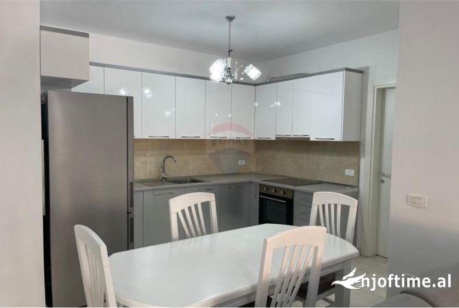 Shtepi me qera Apartament ne Tirane, 1+1, Mobilimi E mobiluar, Pagesa 650  Euro.