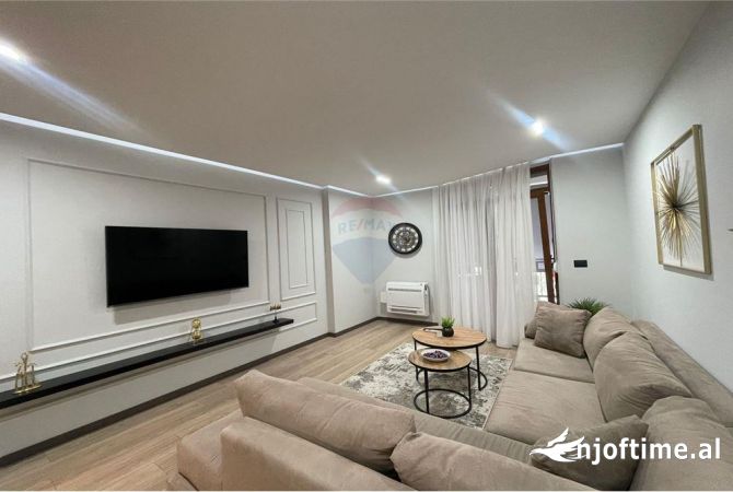 Shtepi me qera Apartament ne Tirane, 1+1, Mobilimi E mobiluar, Pagesa 1,000  Euro.