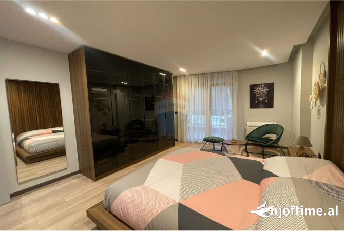 Shtepi me qera Apartament ne Tirane, 1+1, Mobilimi E mobiluar, Pagesa 1,000  Euro.