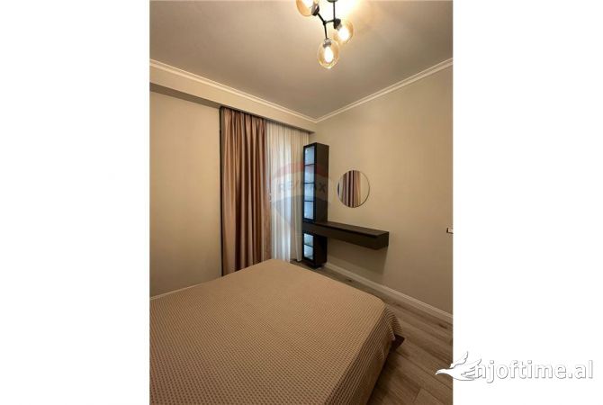 Shtepi me qera Apartament ne Tirane, 1+1, Mobilimi E mobiluar, Pagesa 650  Euro.