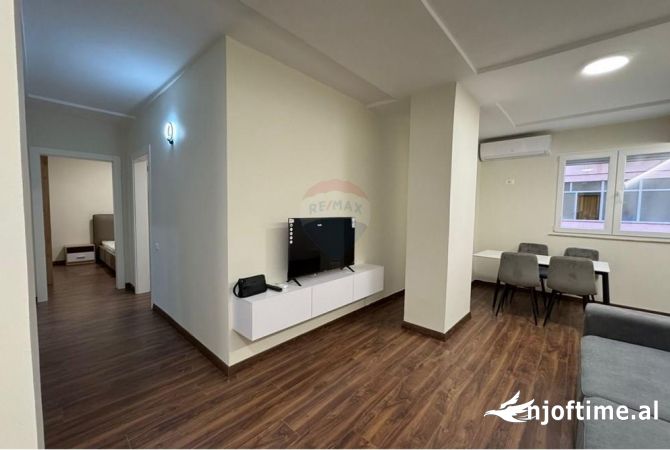 Shtepi me qera 2+1 ne Tirane - 700 Euro