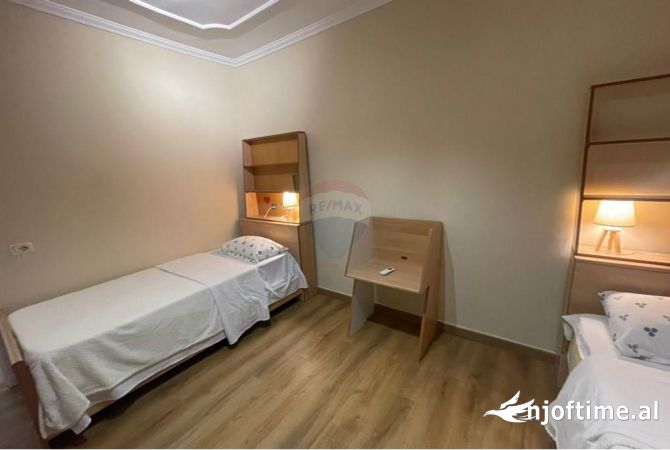 Shtepi me qera Apartament ne Tirane, 2+1, Mobilimi E mobiluar, Pagesa 650  Euro.