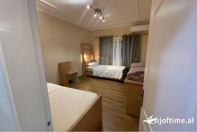 Shtepi me qera Apartament ne Tirane, 2+1, Mobilimi E mobiluar, Pagesa 650  Euro.