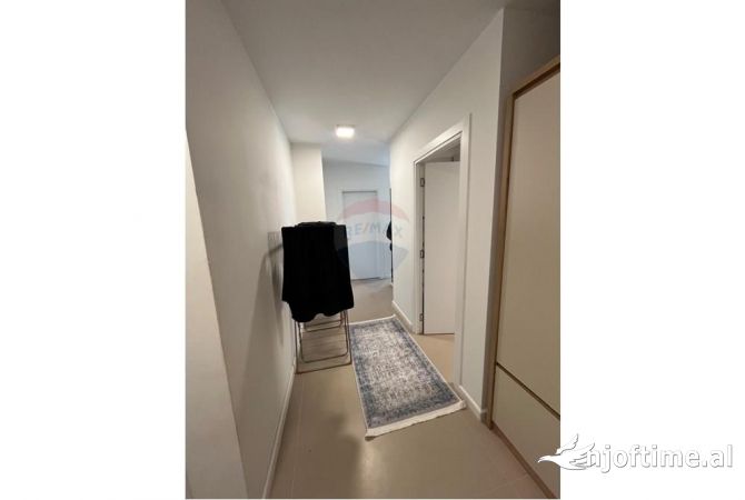 Shtepi ne shitje Apartament ne Tirane, 2+1, Mobilimi E mobiluar, Pagesa 187,500  Euro.