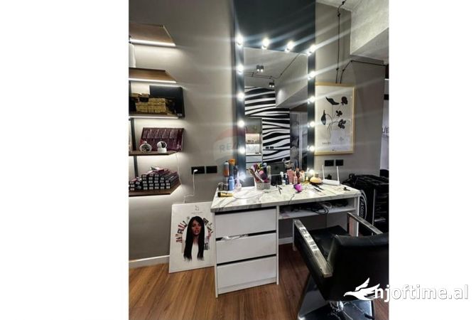 Ambient biznesi me qera 1+1 ne Tirane - 380 Euro