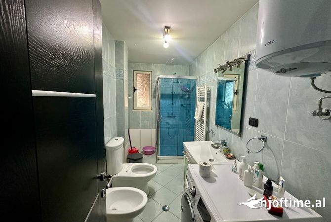 Shtepi me qera Apartament ne Tirane, 1+1, Mobilimi E mobiluar, Pagesa 550  Euro.