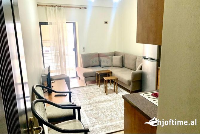 Shtepi me qera 1+1 ne Tirane - 50,000 Leke